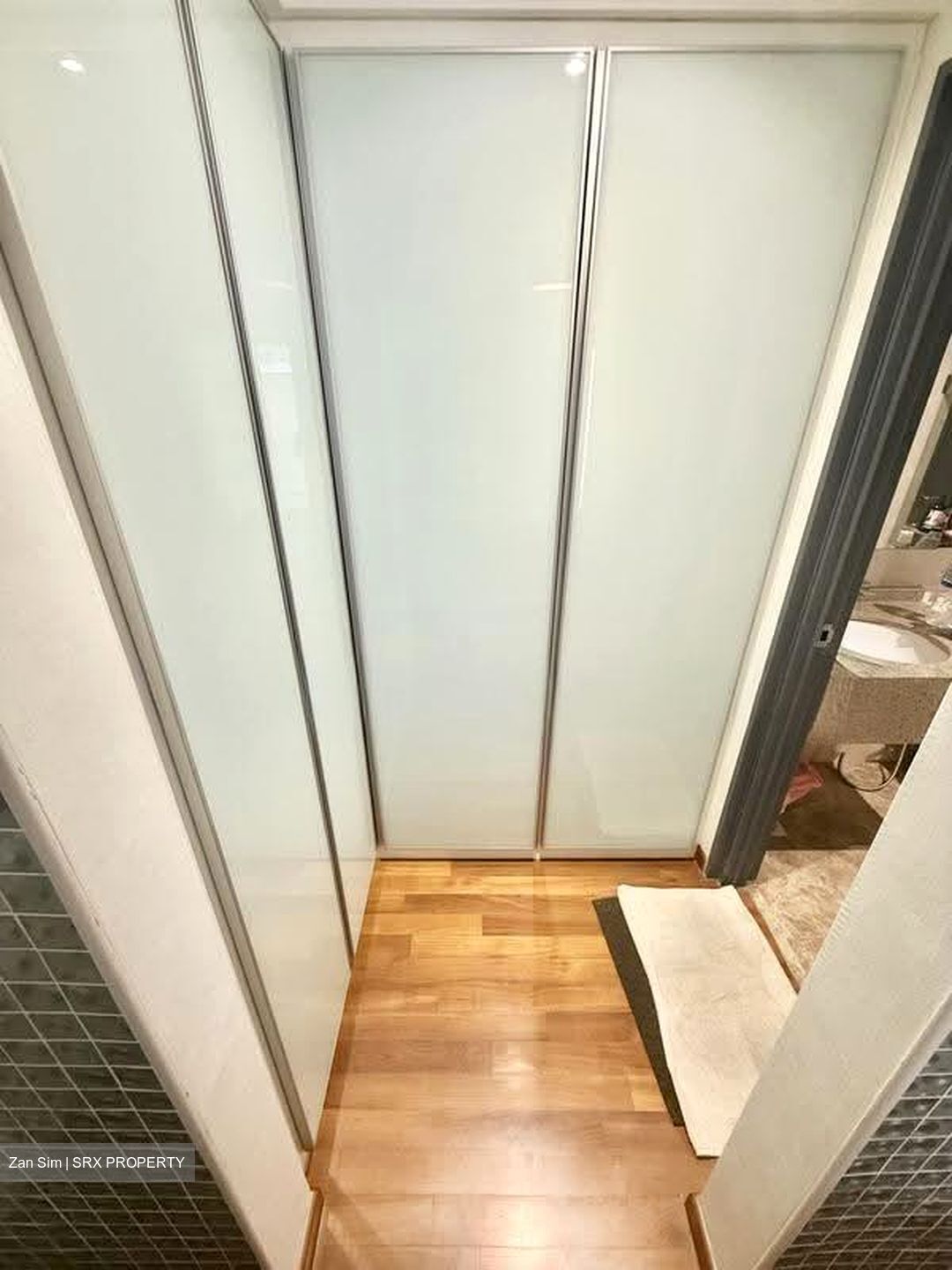 Emprado Suites (D15), Apartment #614651331